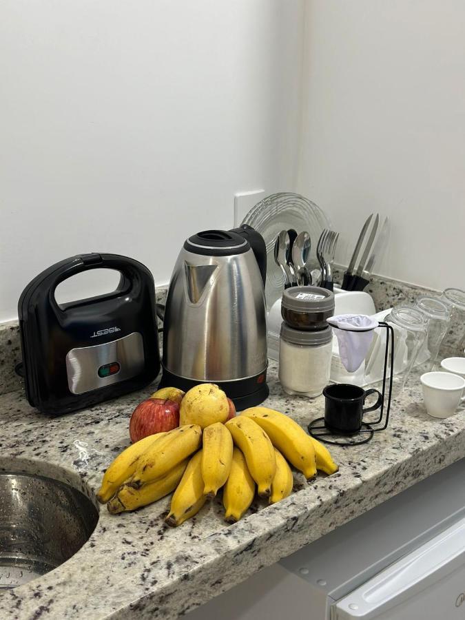 Suite Grega 5- Centro Da Vila Abraao Eksteriør billede